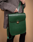 Classic Leather Saddle Bag - Vintage Charm & Practical Design
