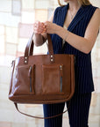 Amber Handbag in Coco Brown