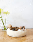 Round Natural Wool Pet Bed - White