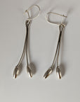 Silver Steed Flower Stem Dangling Earrings