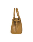 RB1016S | Borsa Donna a Mano in Vera Pelle Made in Italy con tracolla removibile. Attacchi con moschettoni in metallo Oro Lucido - Colore Cognac - Dimensioni: cm 28 x 20 x 14 + 12,5