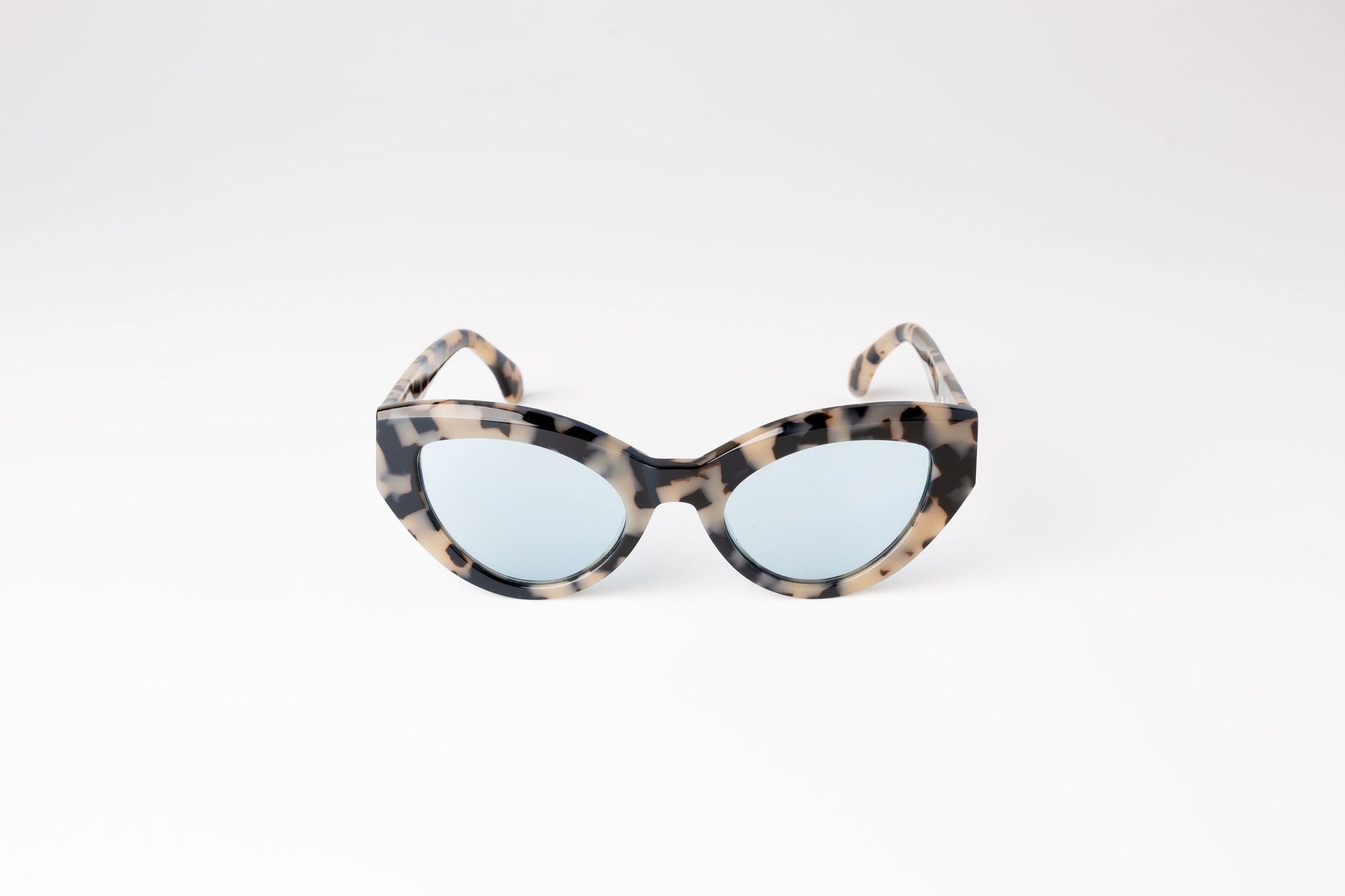 Classic Cateye Light Tortoiseshell Frames - 90s Style, UV Protection & Eco-Friendly by Reecy at brixbailey.com