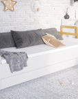 Daybed with Storage Drawers in Oak and White