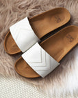 Premium white vegan sandals YANG, monochrome, comfortable straps, soft footbed, slip-resistant sole, sustainable fair fashion by Fünve at brixbailey.com