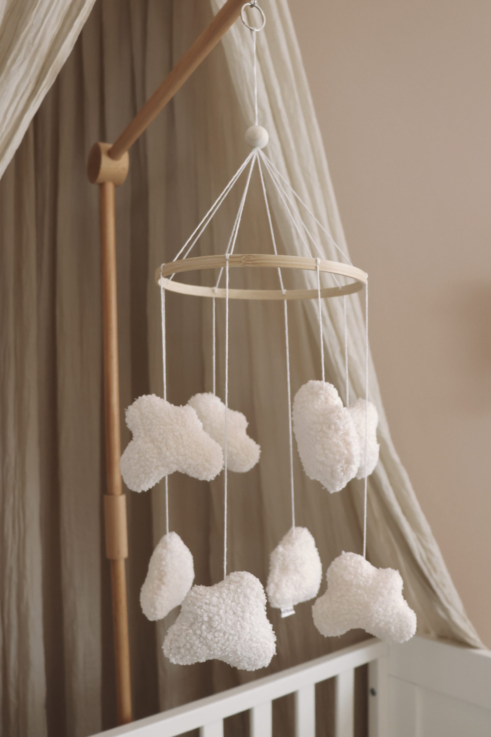 Handmade Boucle clouds white-0