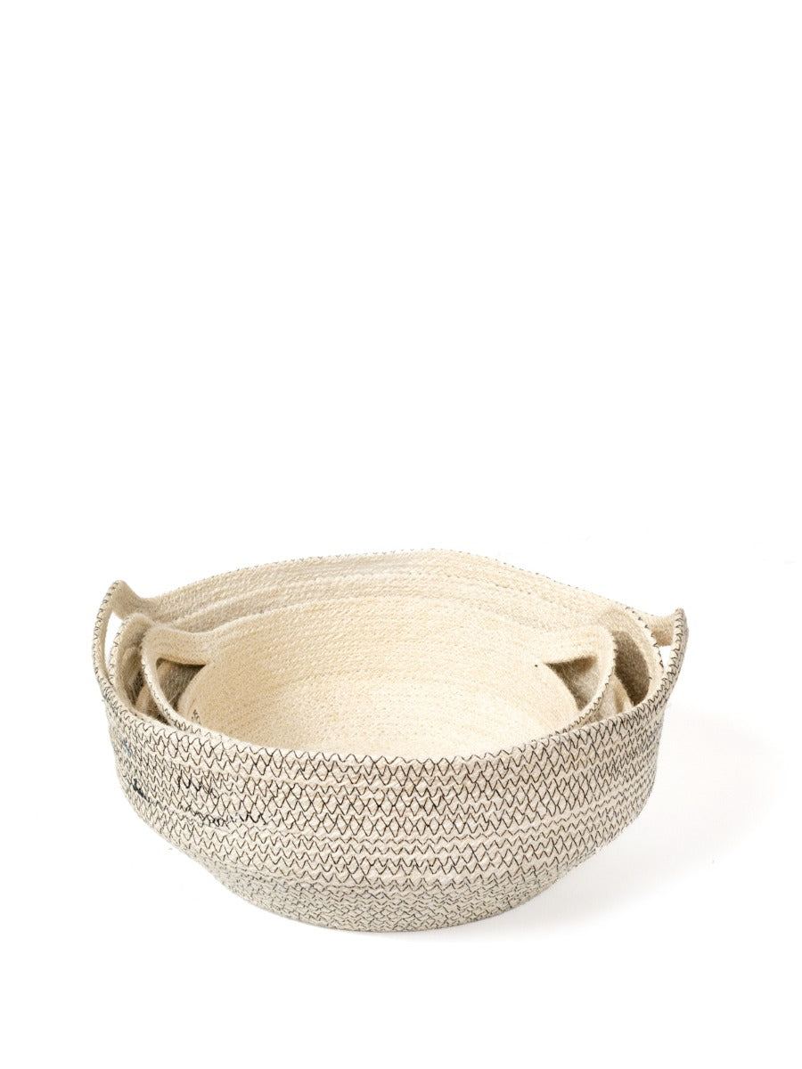 Amari Fruit Bowl Black