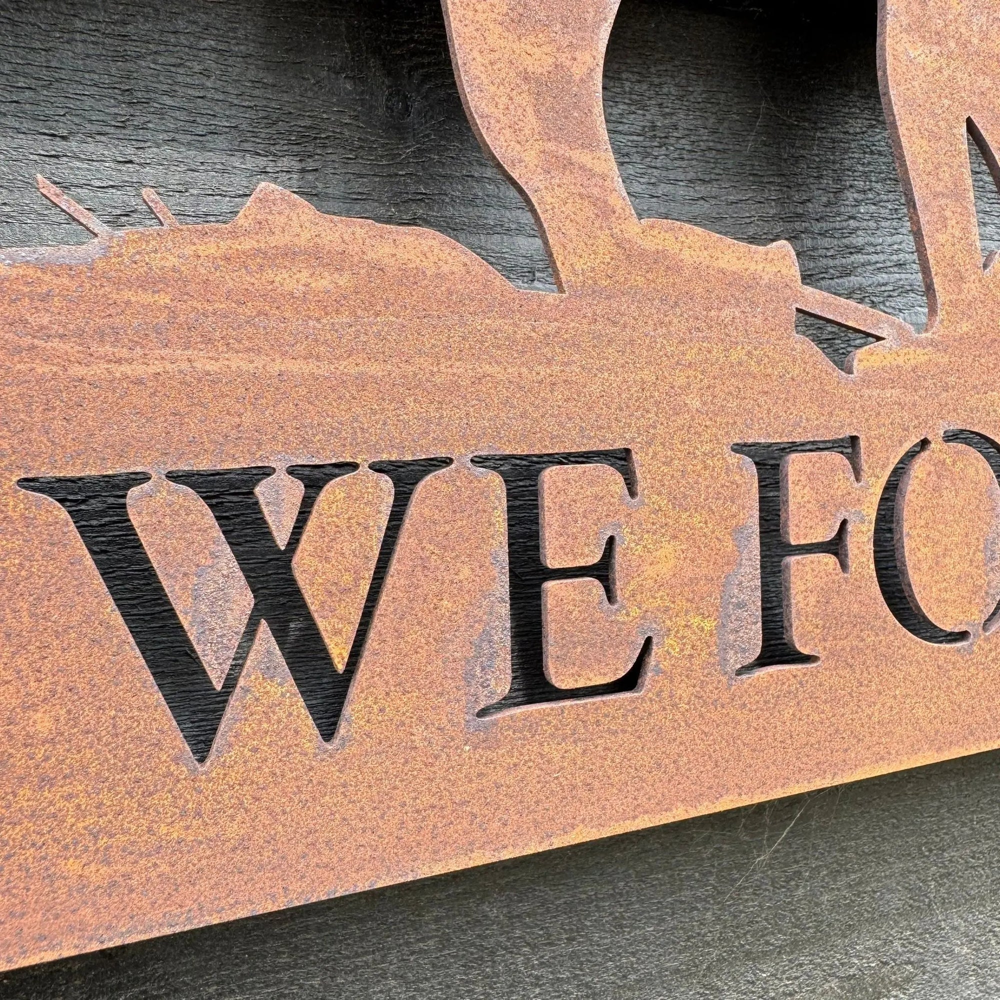 Metal Lest We Forget Garden Ornament - Soldier Scene Garden Decoration