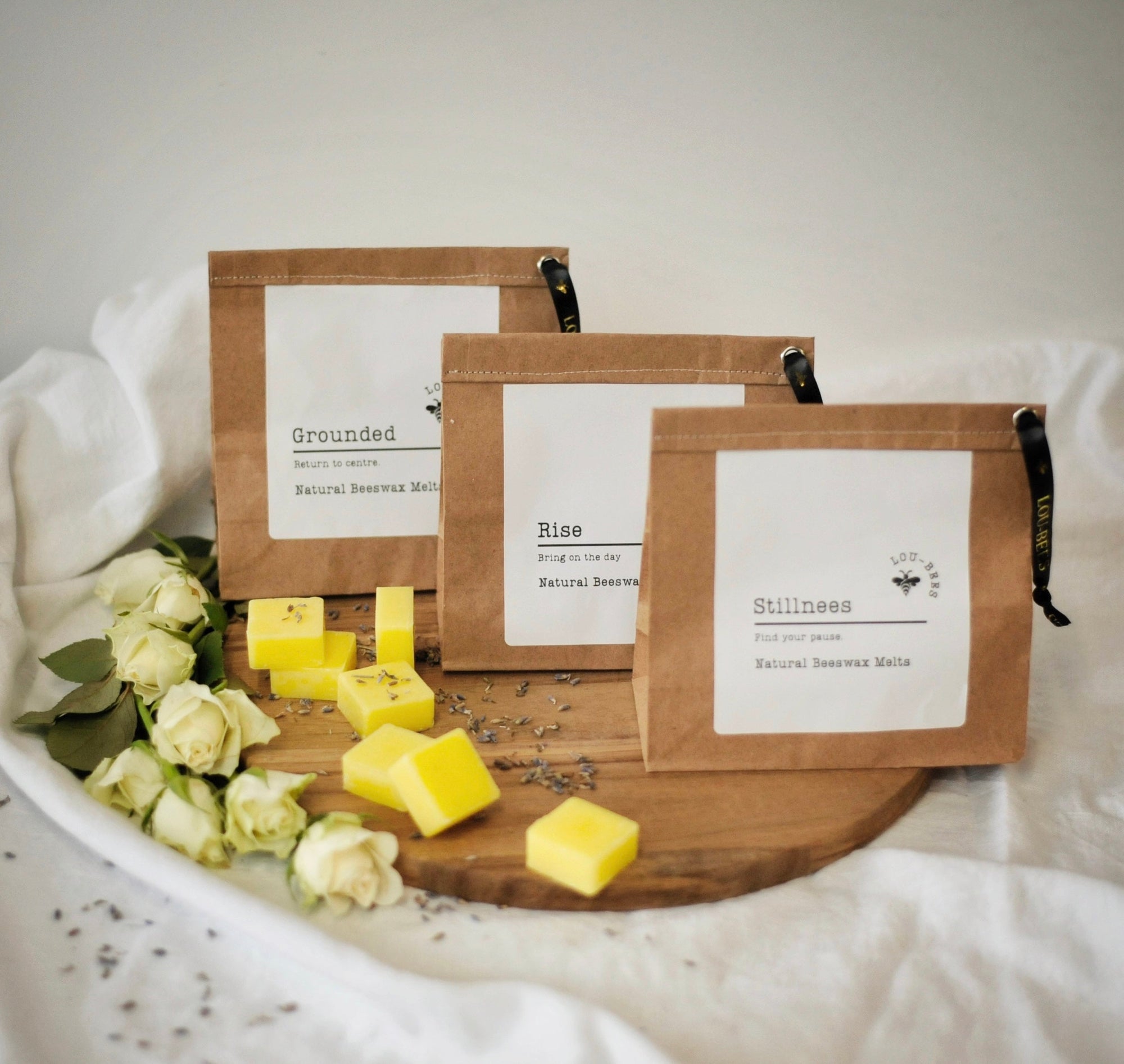 Grounded
Natural Beeswax Melts (Sandalwood &amp; Amber)