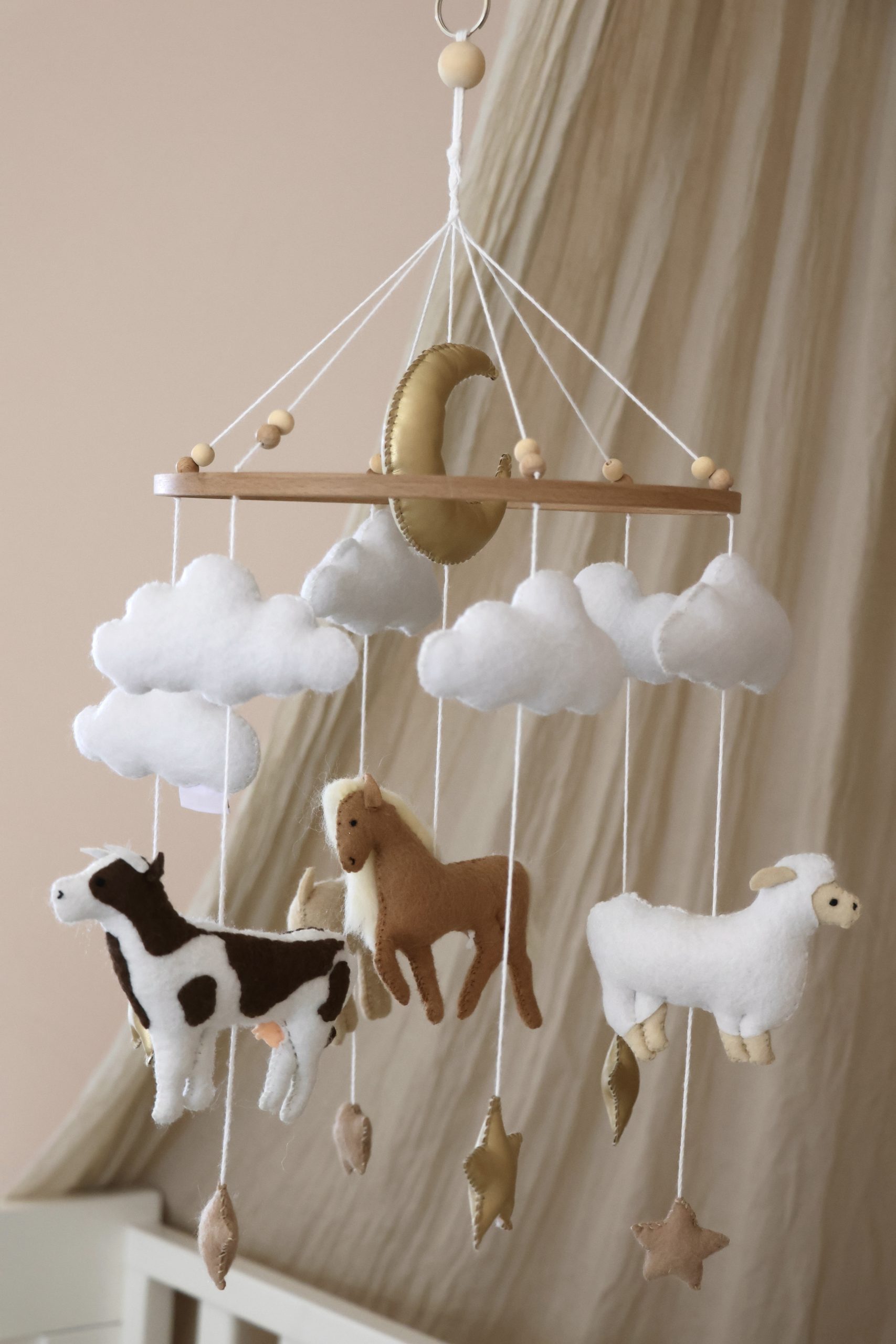 Handmade Cattle babymobile-0