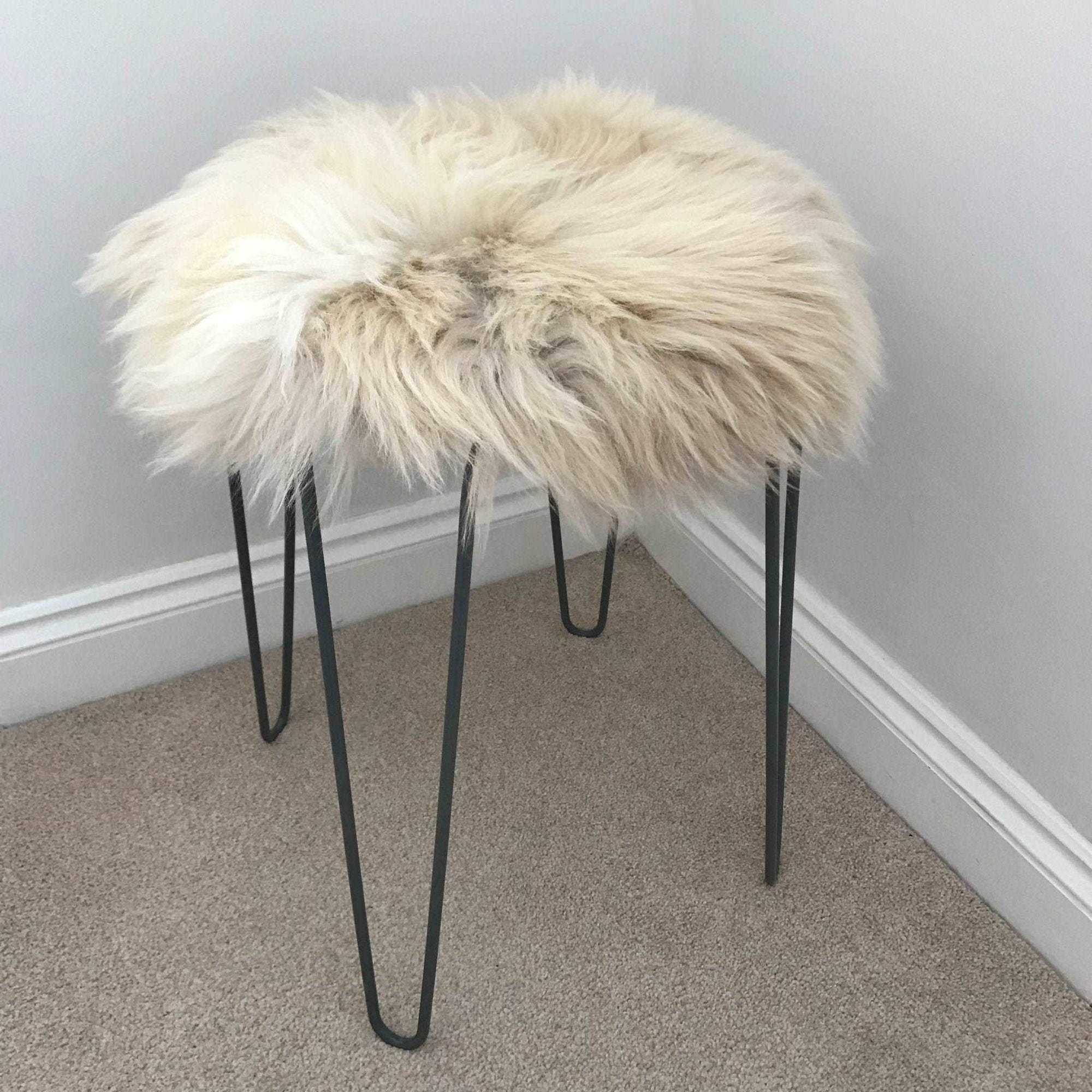 Luxury British sheepskin seat cover, 100% natural premium round hide, 35cm cream and light brown, sustainable and hypoallergenic by Wildash London at brixbailey.com