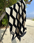 "The Wrap" Towel | Mirrorzag Black