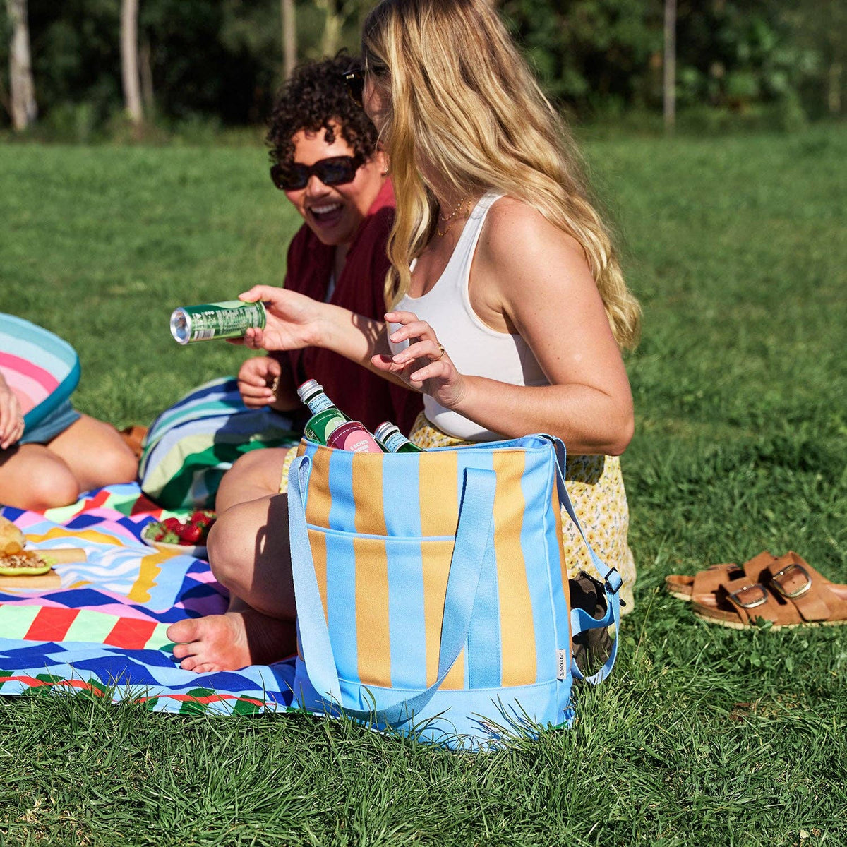 Dock &amp; Bay Cooling Bag - Colada Club: Medium