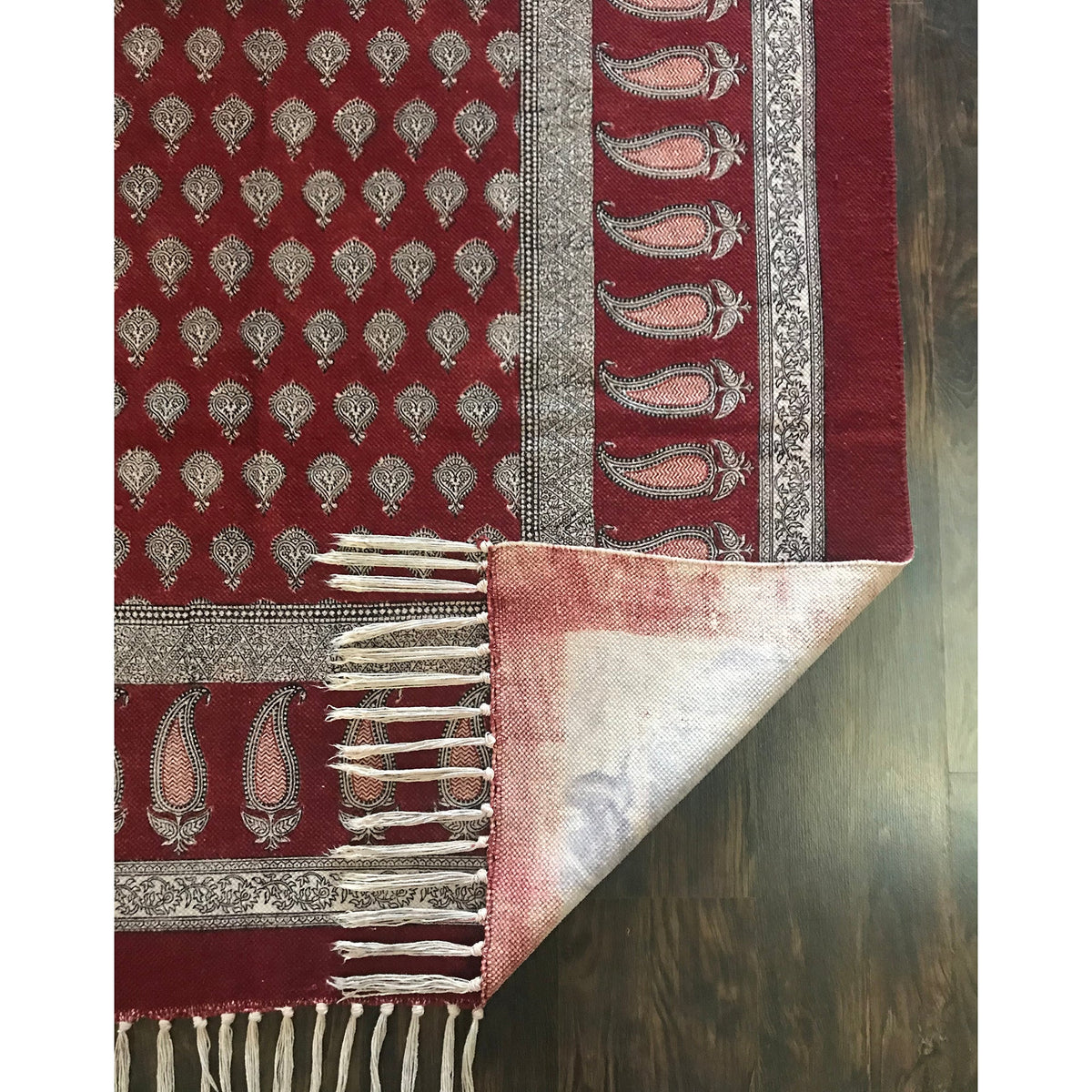 Traditional Paisley Jaal &amp; Border Hand-block Print Rug - Red White