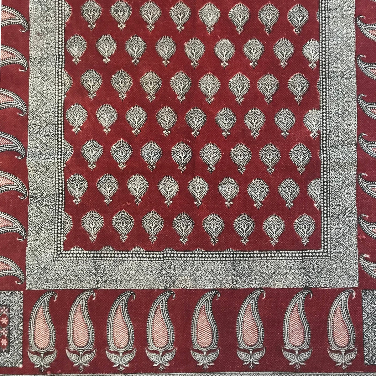 Traditional Paisley Jaal &amp; Border Hand-block Print Rug - Red White