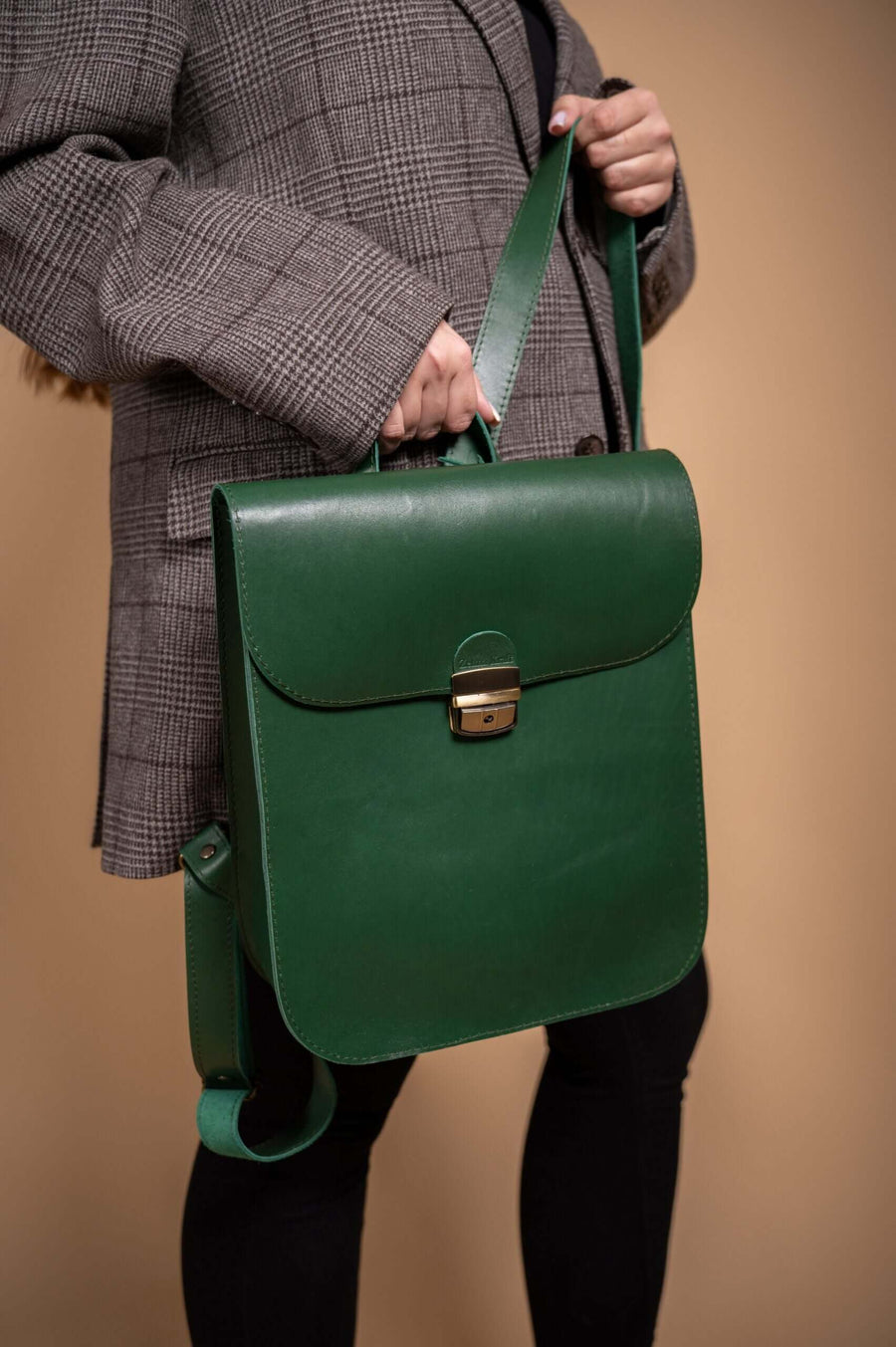 Classic Leather Saddle Bag - Vintage Charm & Practical Design