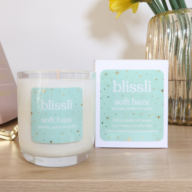 soft haze – jasmine, amber &amp; vanilla 220g soy candle