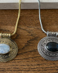 Vintage Boho Natural Stone Statement Necklace – Antique Gold & Silver Tone Medallion Necklace