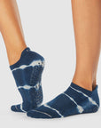 Tavi Savvy Grip Socks