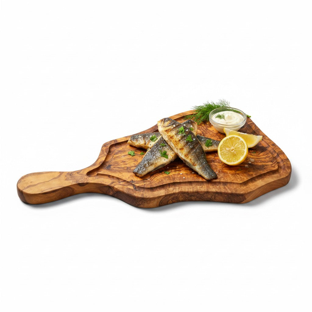 Handmade Olive Wood Freeform Meat Carving Board with Handle &amp; Juice Groove | Live Edge Steak &amp; Serving Board | Natural Grain | 45–60 cm