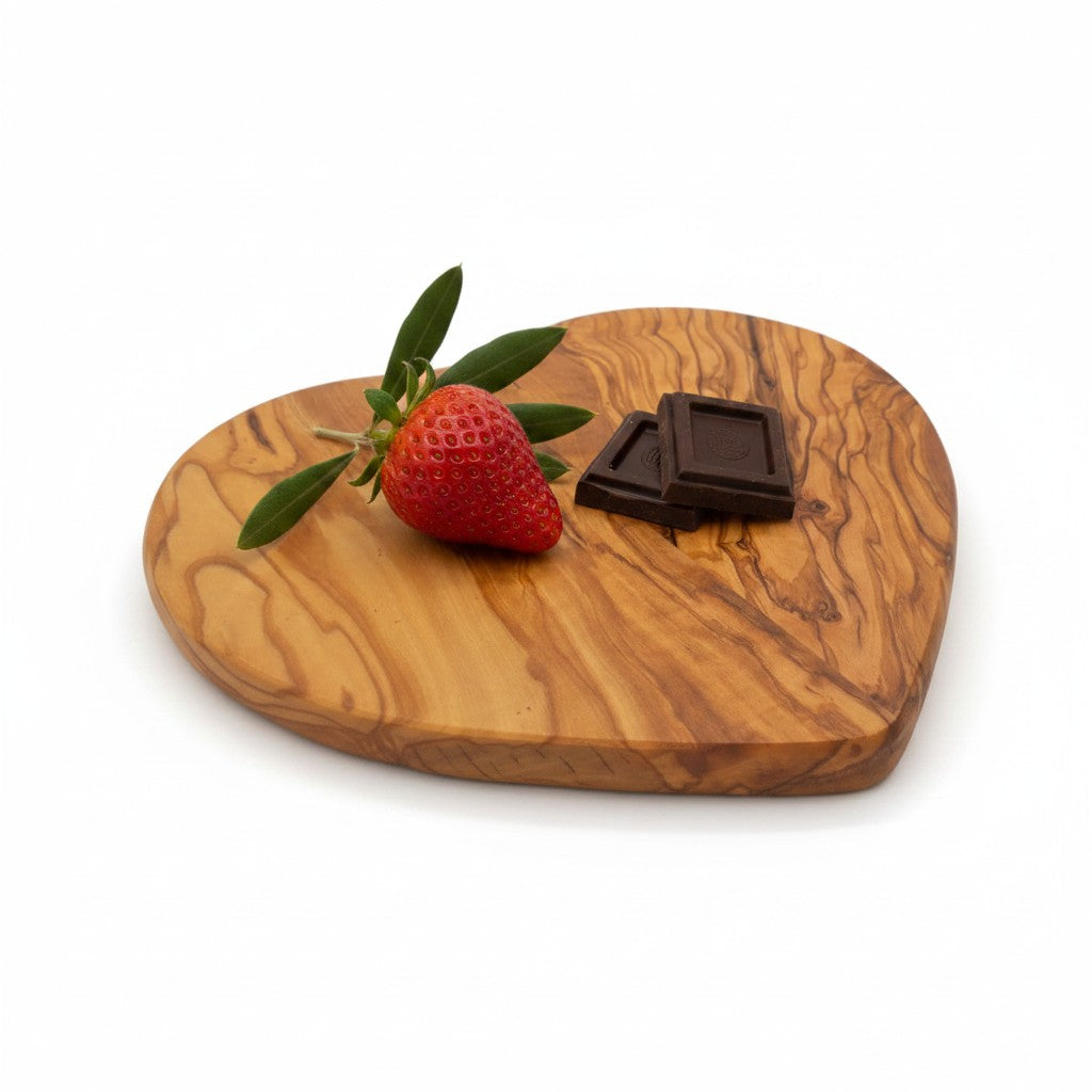 Handmade Olive Wood Heart Shaped Cutting Board | Romantic Gift Cheese &amp; Serving Board | Natural Grain | 20 cm · 25 cm · 30 cm