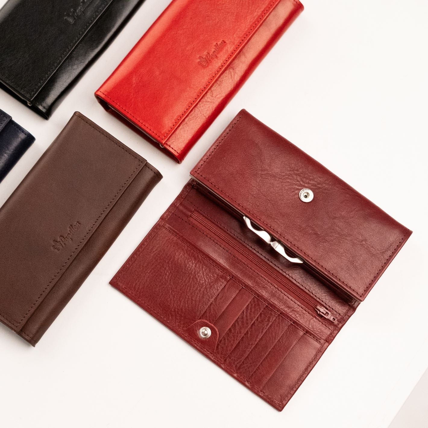 Women&#39;s Wallet 28-12 with Mirror