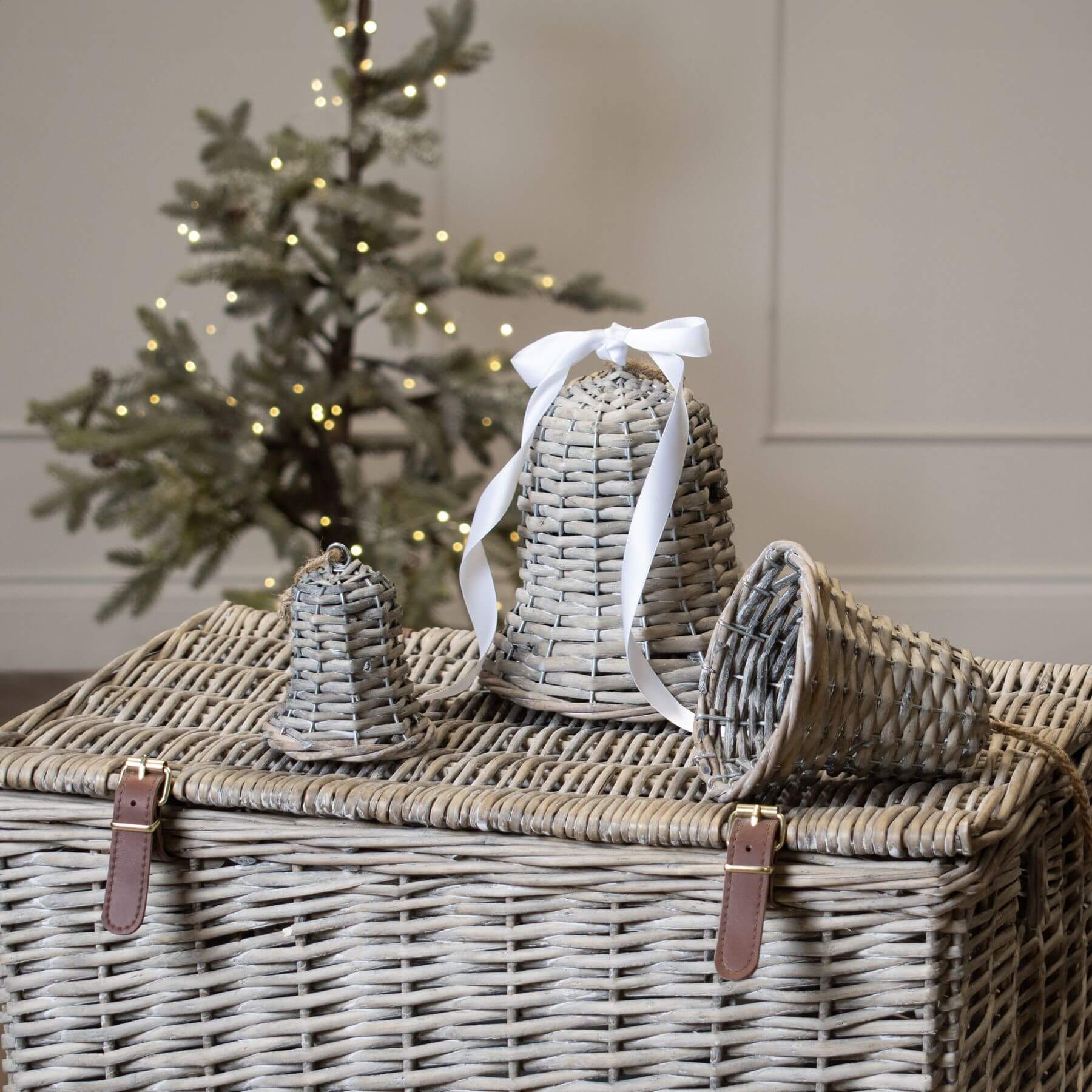 Festive Noel Wicker Bell Decor Premium Christmas Tree Ornament
