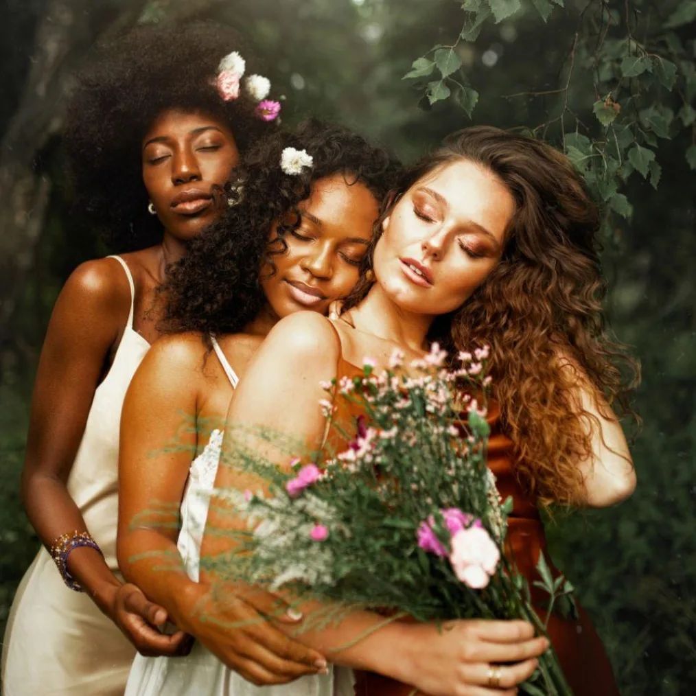 Ooh So Soft Curls Shampoo – Best Curly Hair Hydration &amp; Care by Sumilayi at www.brixbailey.com