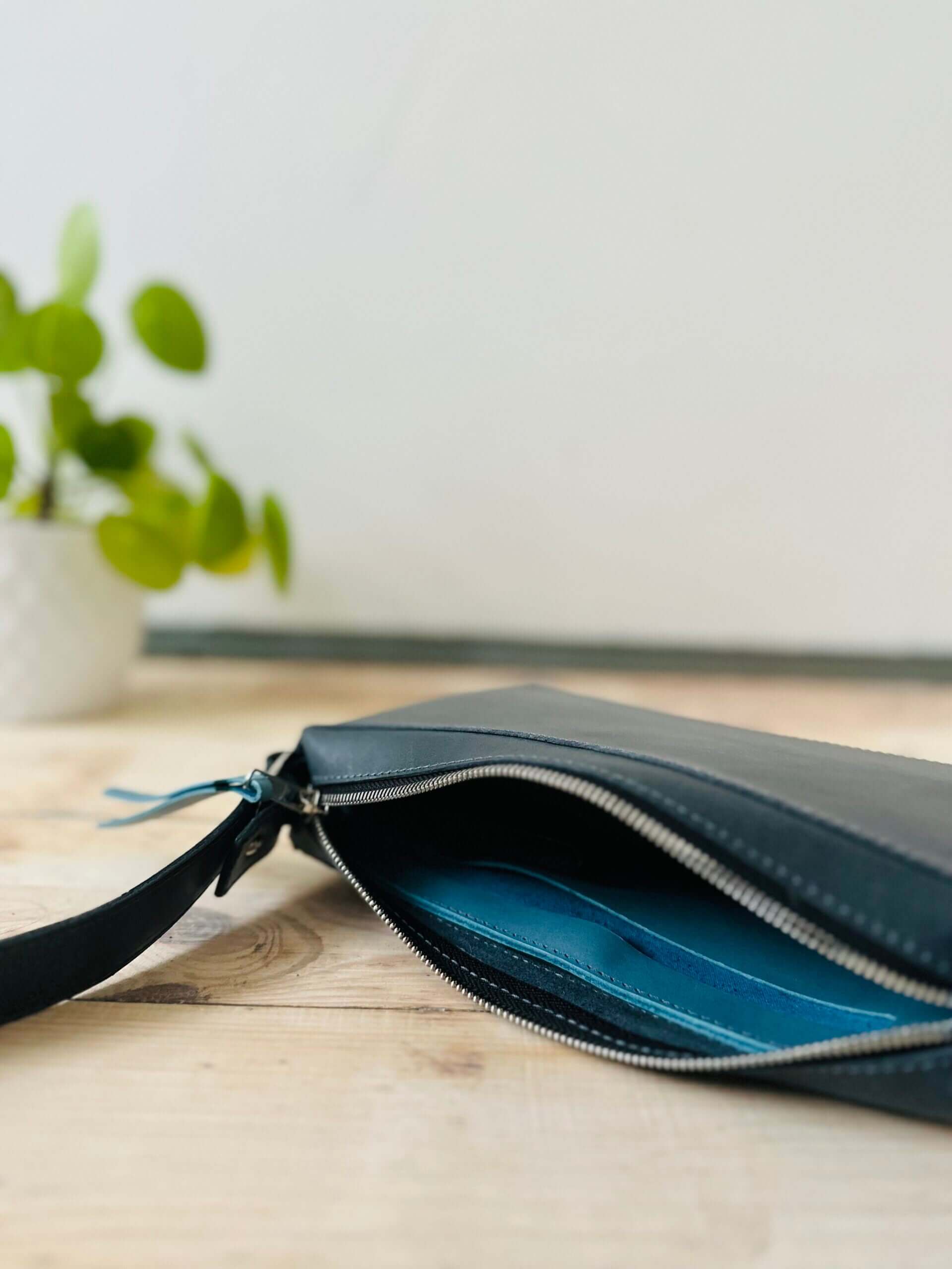 Crossbody Leather Bag for Everyday Adventures