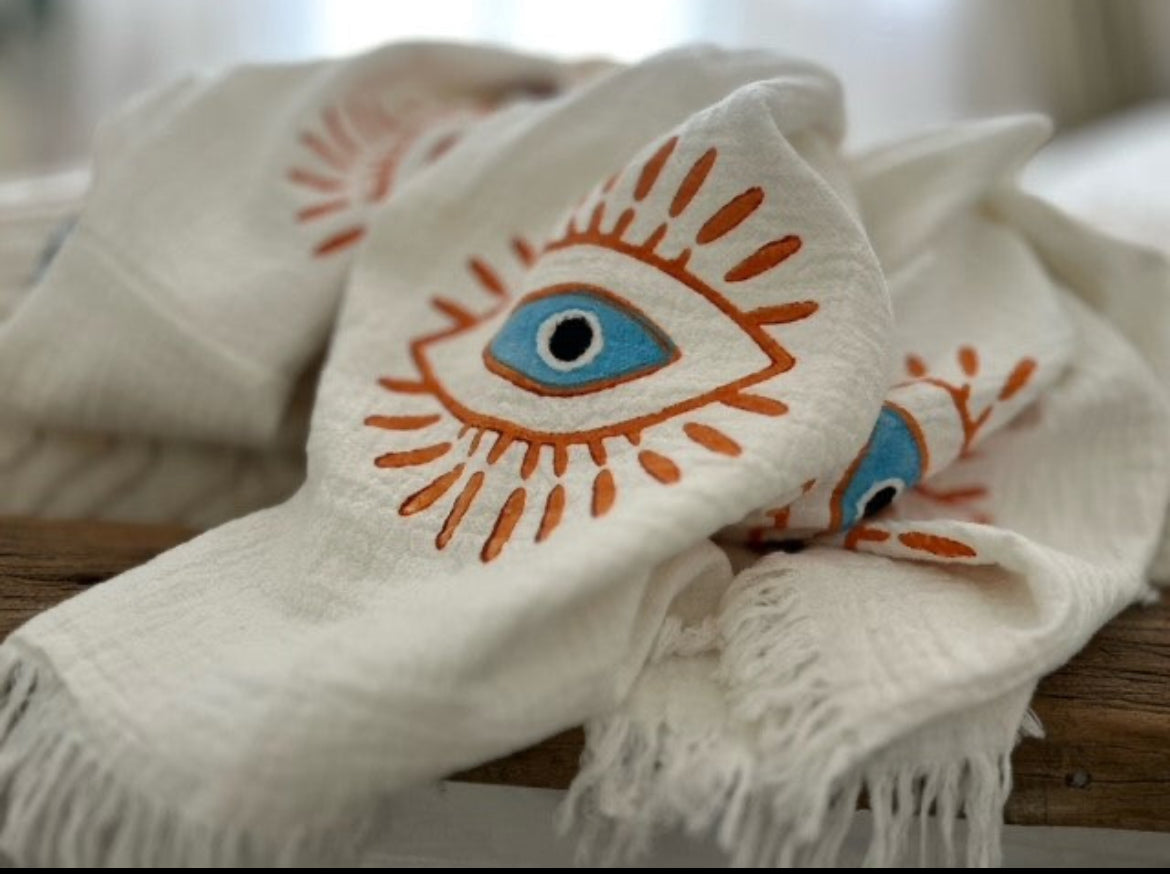 Organic Kimono in White with Orange &amp; Blue Eye: Short