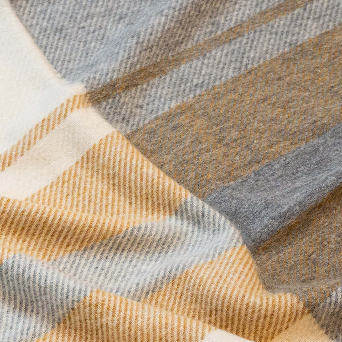 Natural Alpaca Wool Throw Classic Tartan