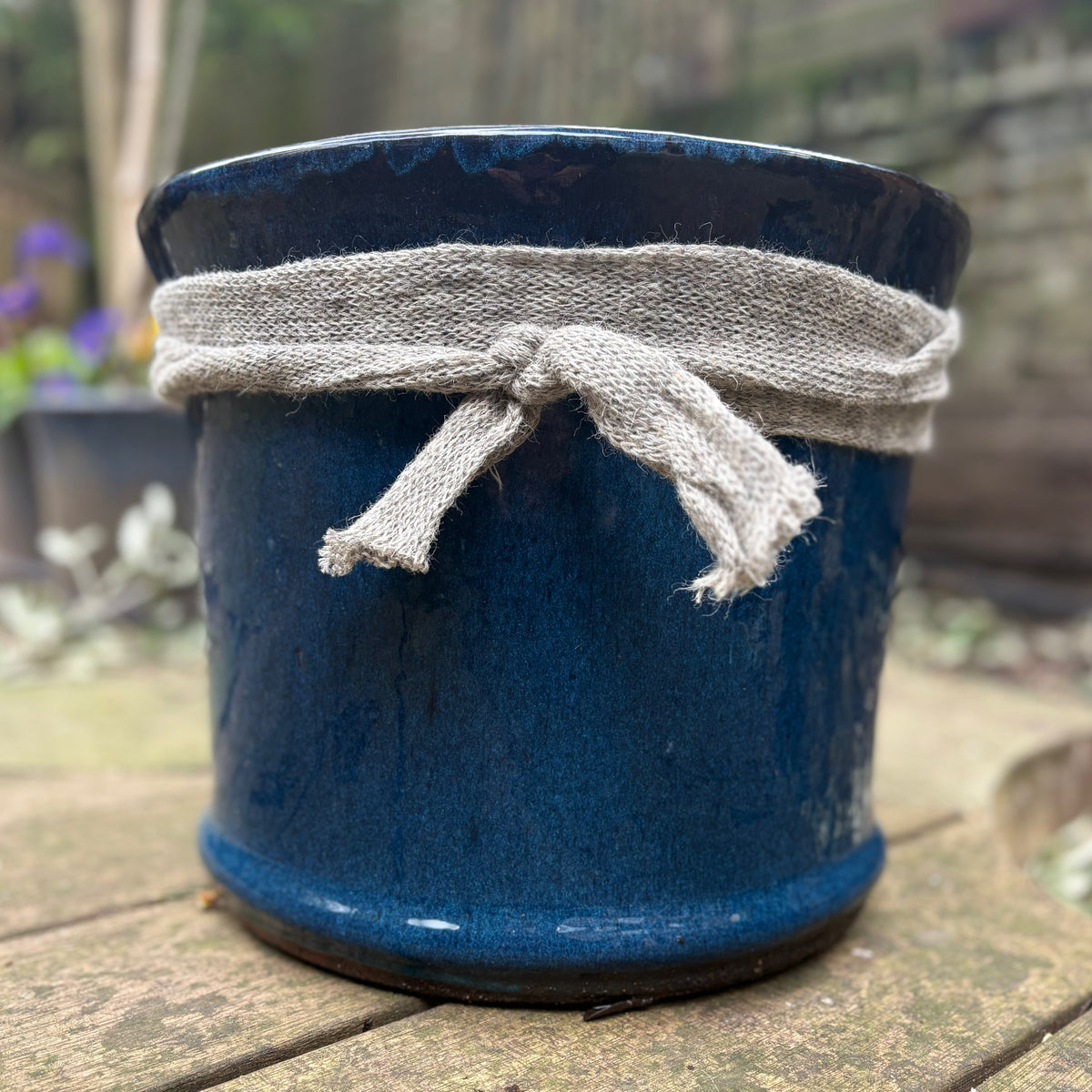 Wool Pot Scarf – Natural Snail &amp; Slug Barrier (5m Roll, 100% British Wool)