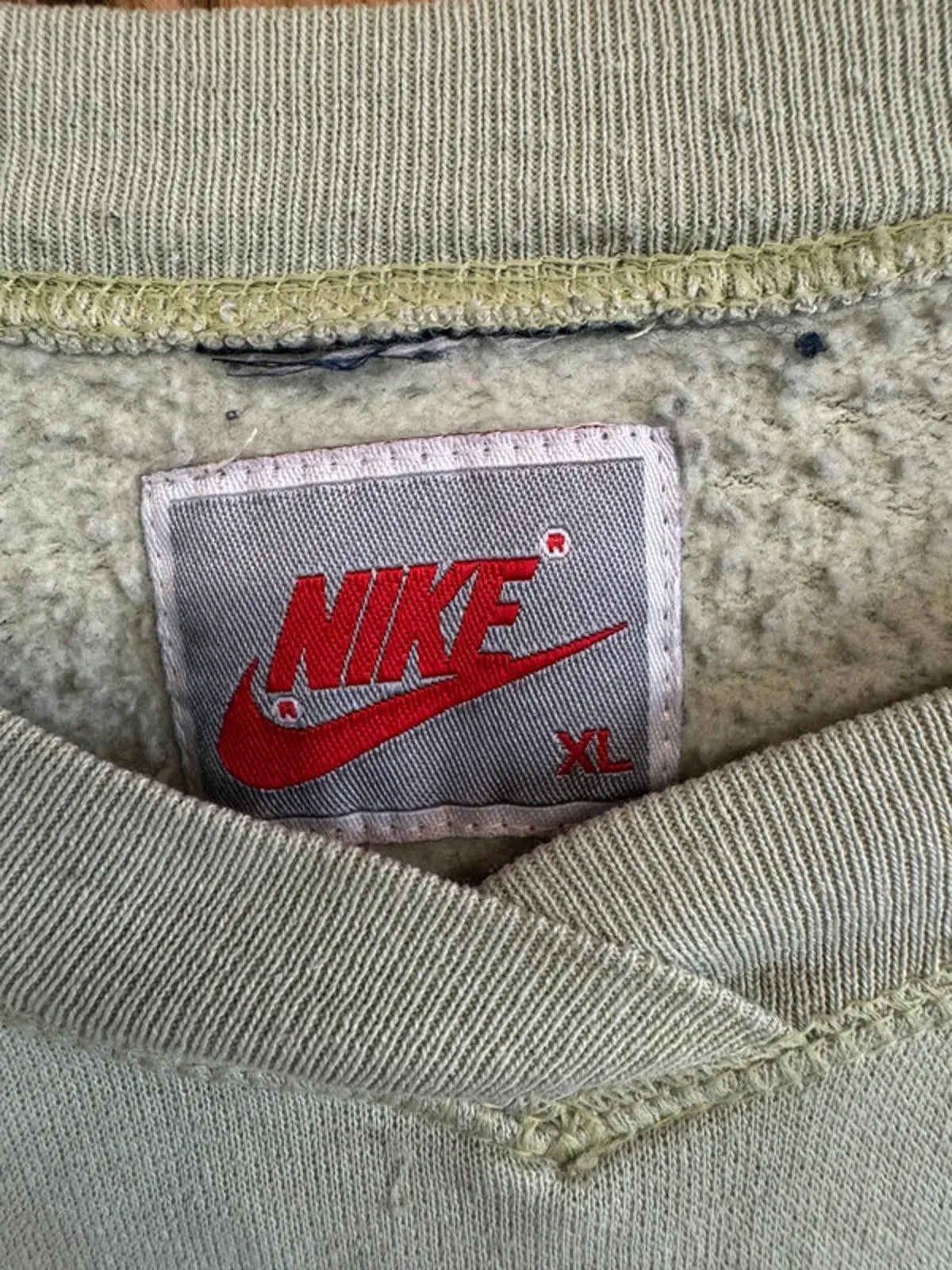 Vintage Late 80s / Early 90s Nike Air Men’s Jumper Top Sweater Sweatshirt XL