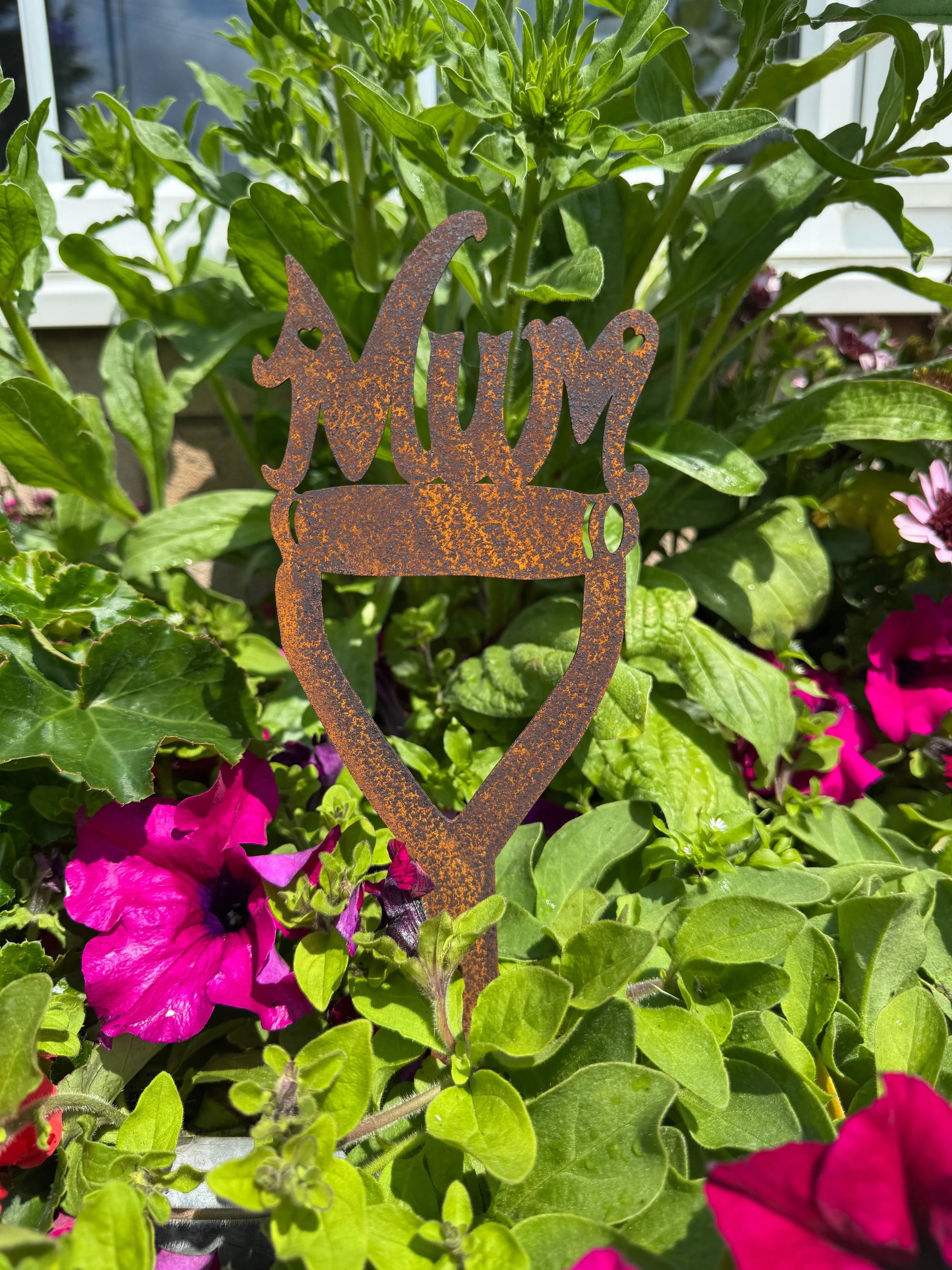 Metal Mum On A Spade Garden Decoration - Mum Remembrance Gift