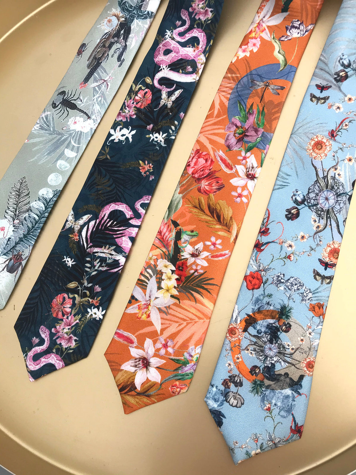 Pale blue silk tie with floral pattern 'Evolution' Men's Luxury Silk necktie