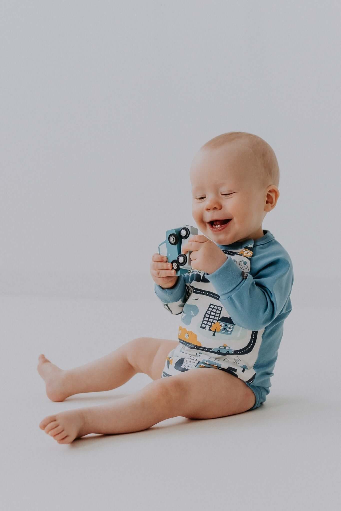 Long Sleeve Baby Bodysuit City Life