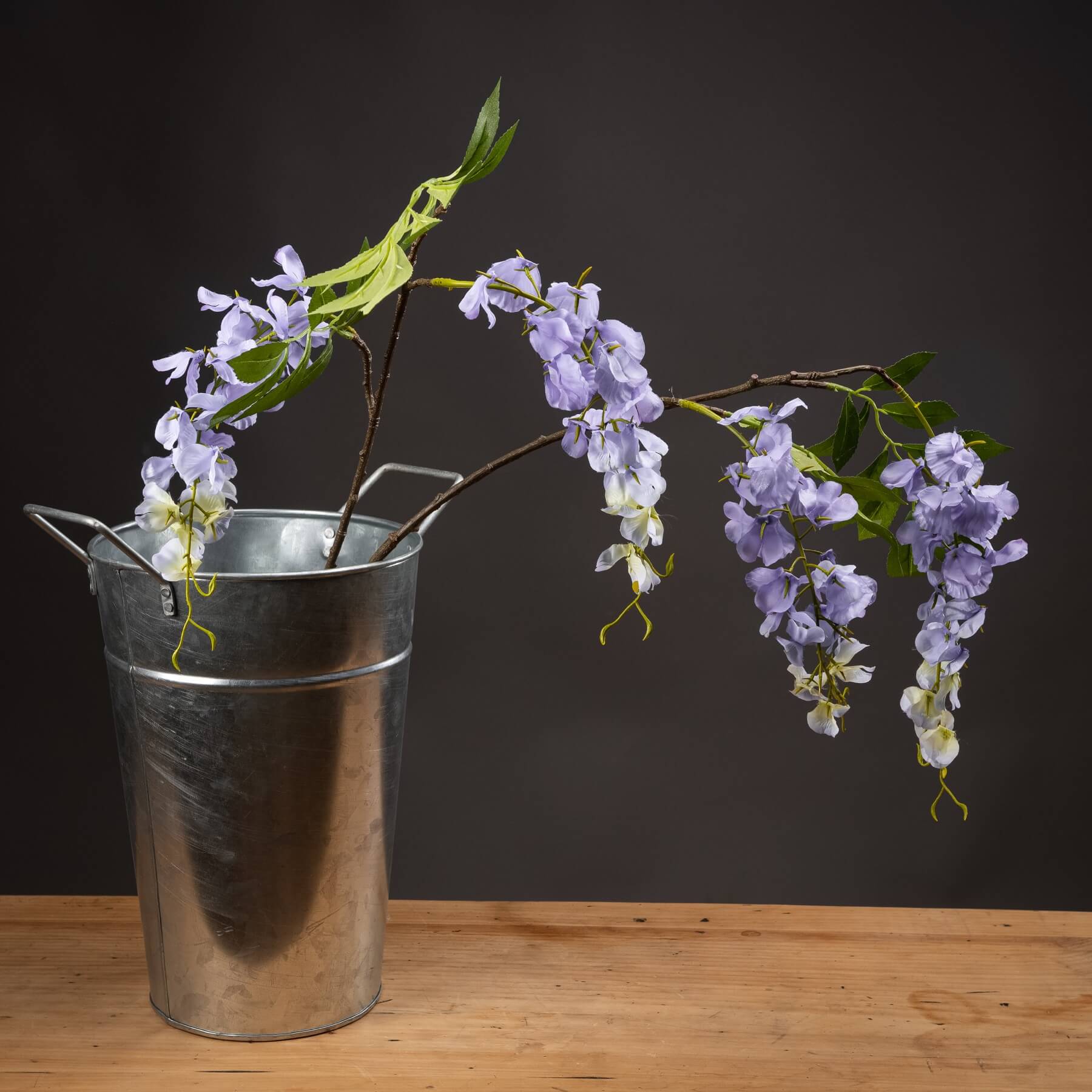 Soothing Lilac Wisteria Scented Candle | Floral Bliss