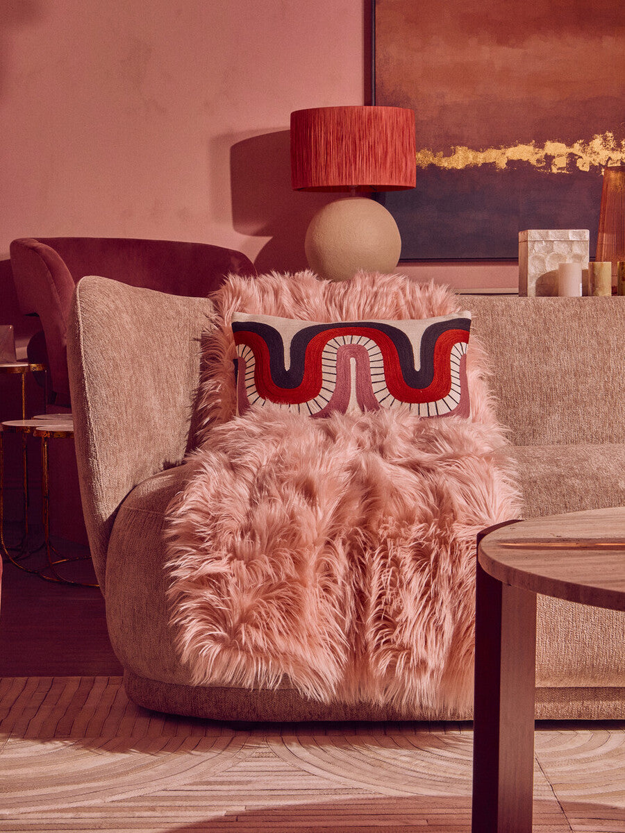 Curve Pattern Rectangular Cushion | Bosie Ozella