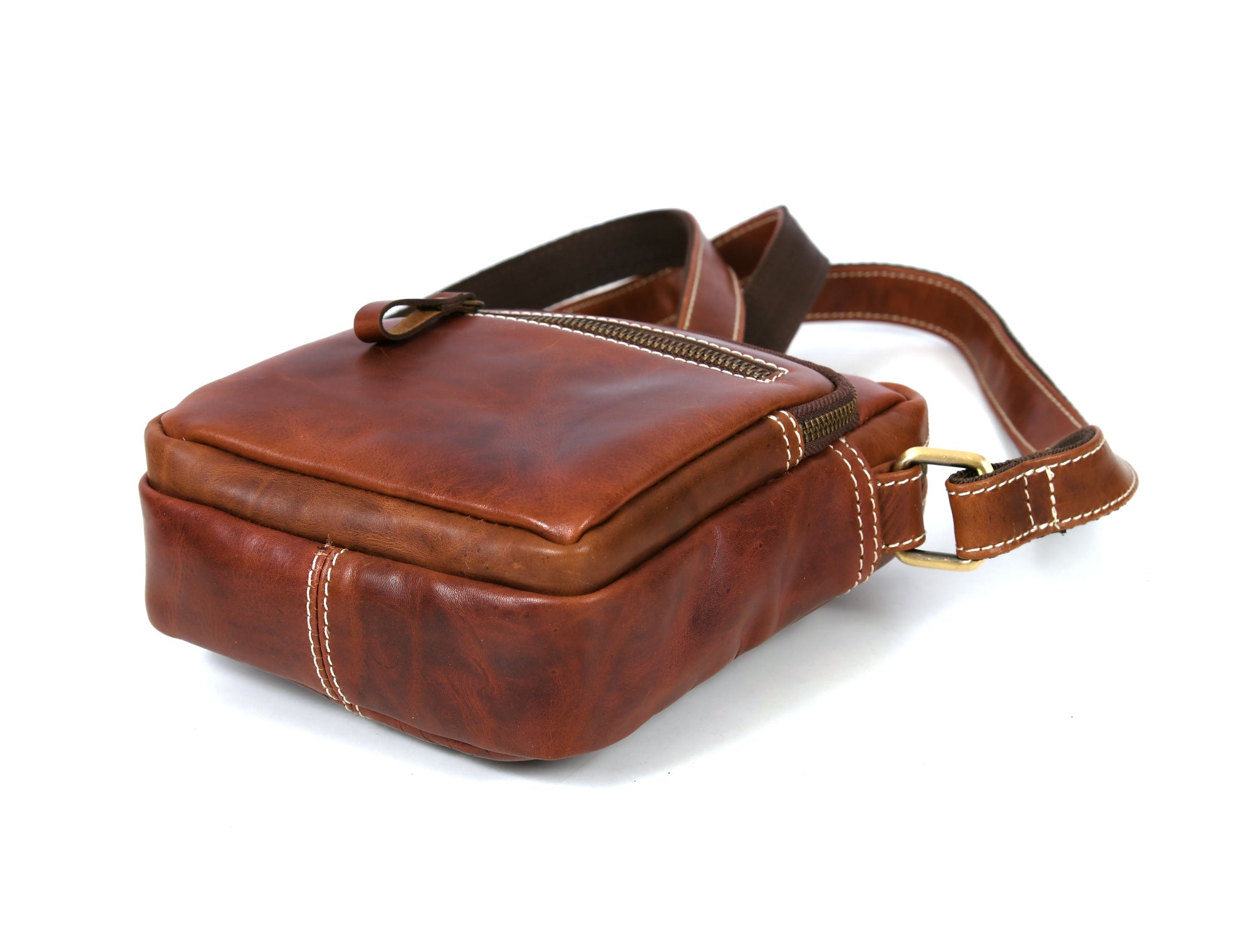 Leather Flight Crossbody Bag – Stylish &amp; Travel Ready