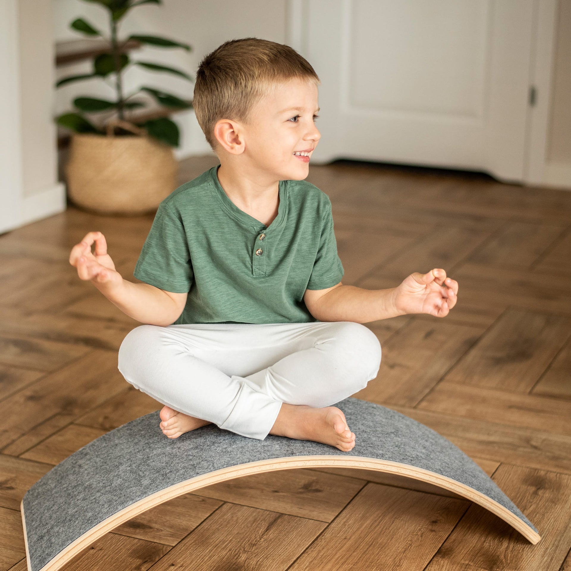 Versatile Kids Balance Board – Montessori Inspired &amp; Durable by MeowBaby at www.brixbailey.com