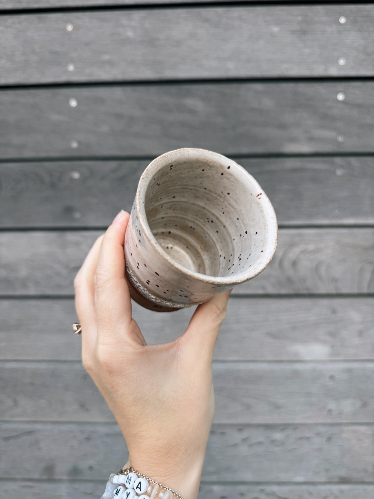 Flat white cups