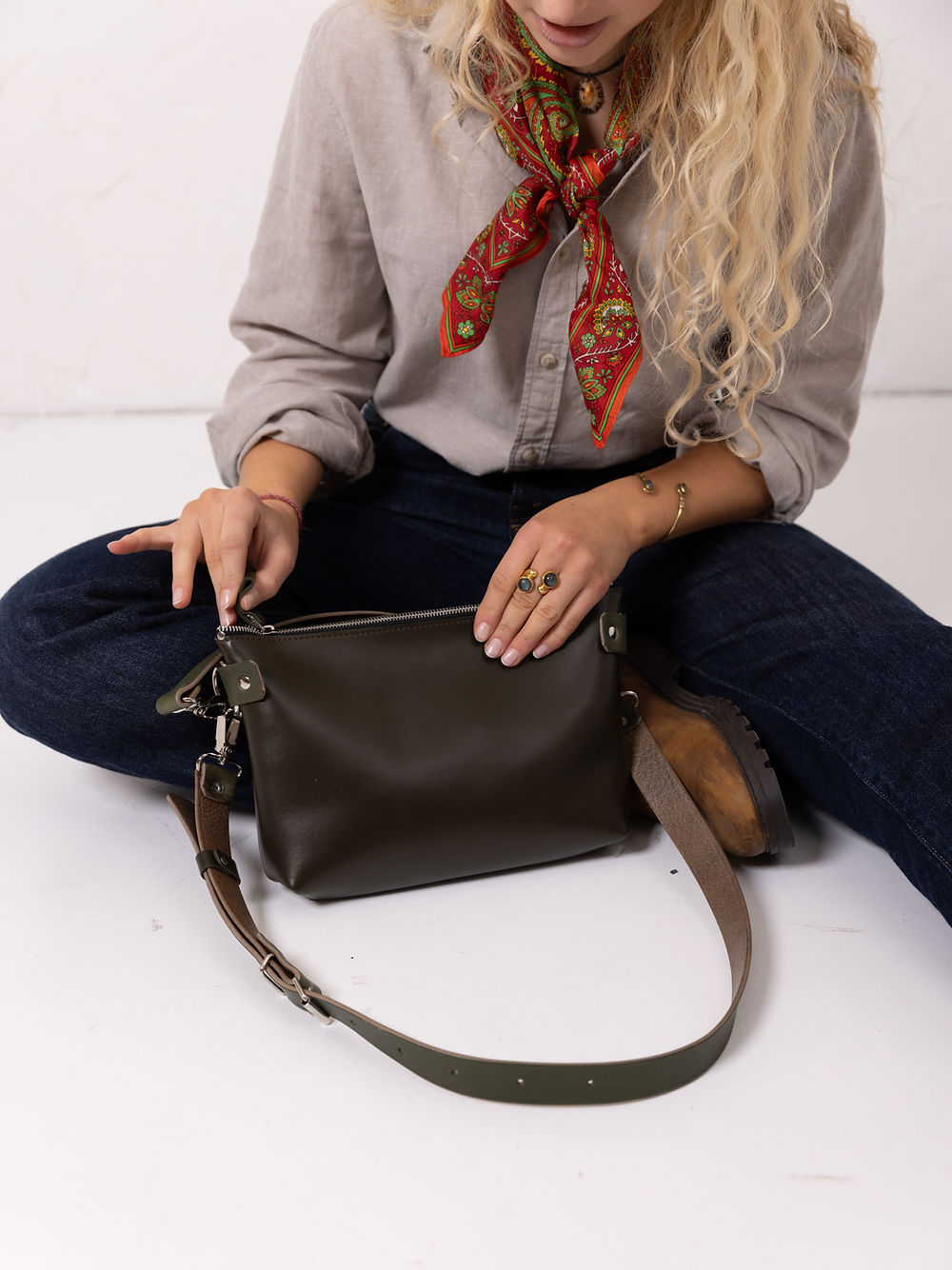 Leather Shoulder and Clutch Bag in Dirty Green