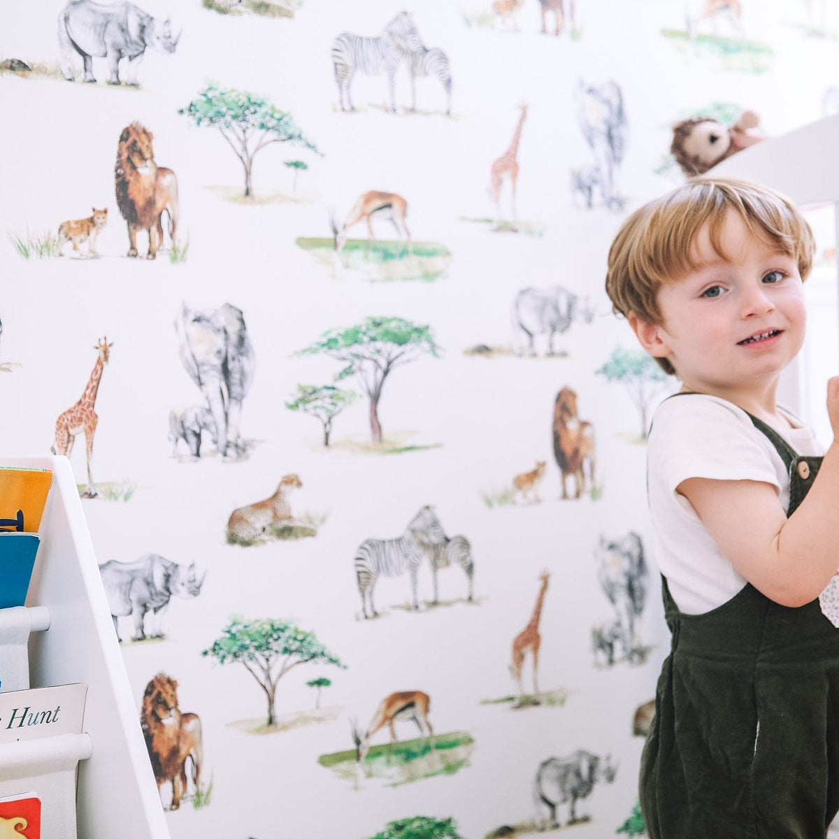 Safari Animals Watercolour Wallpaper - Children's Bedroom &amp; Nursery