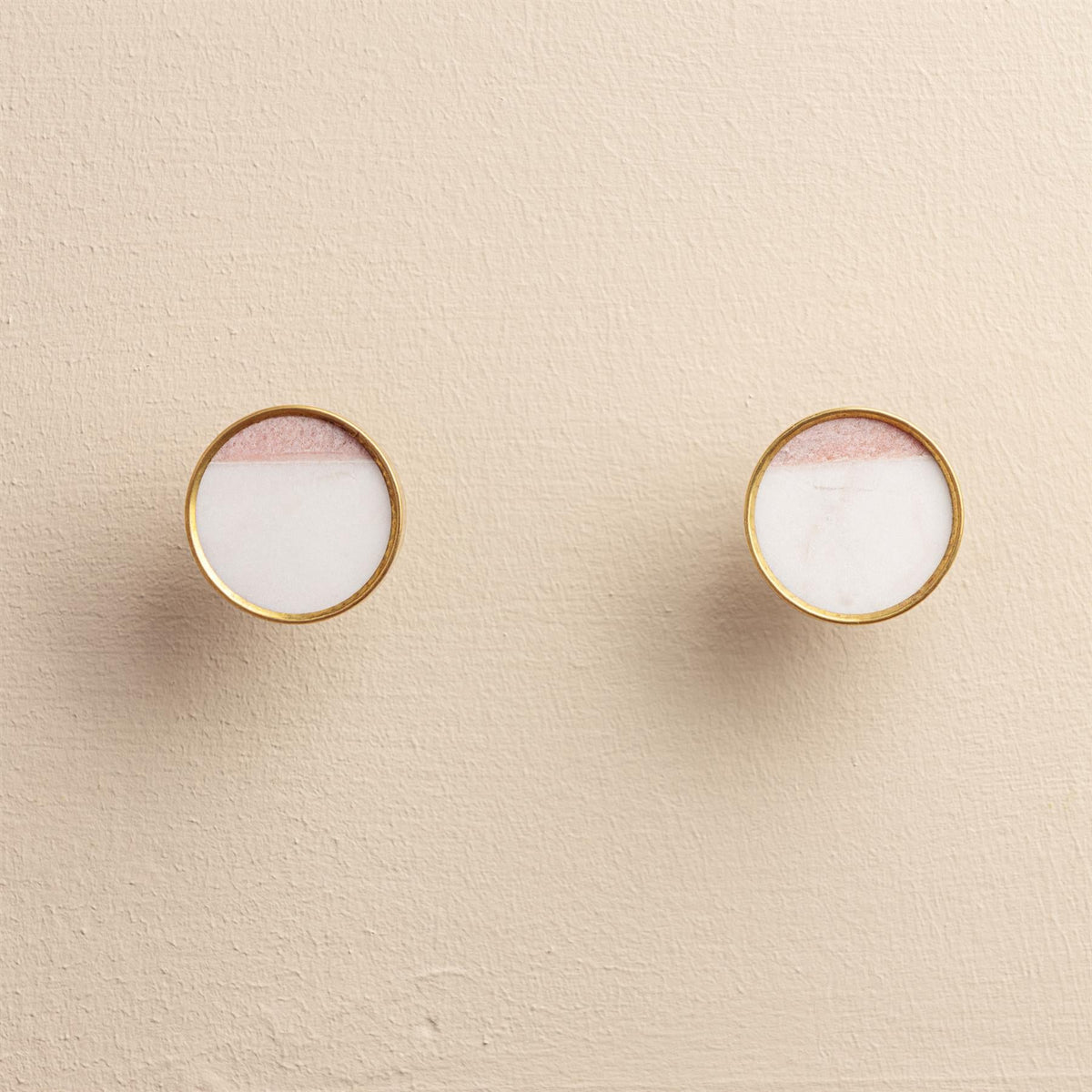 Sarika White Stone Brass Drawer Knobs
