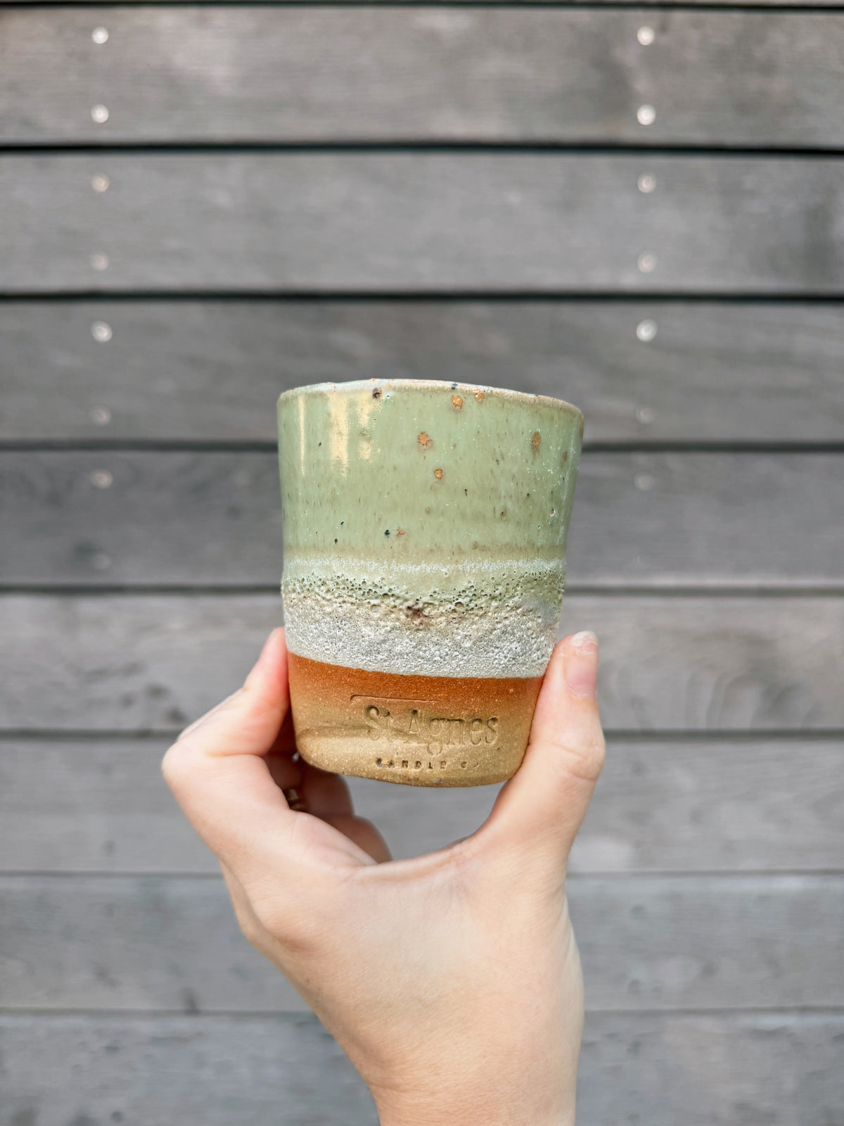 Flat white cups