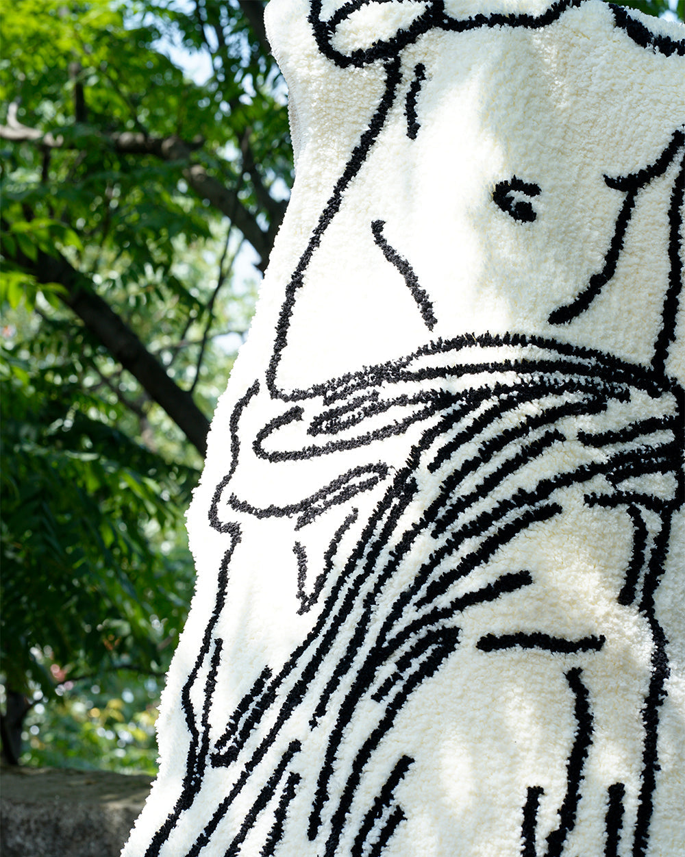 Museum-Style Bedside Rug-4