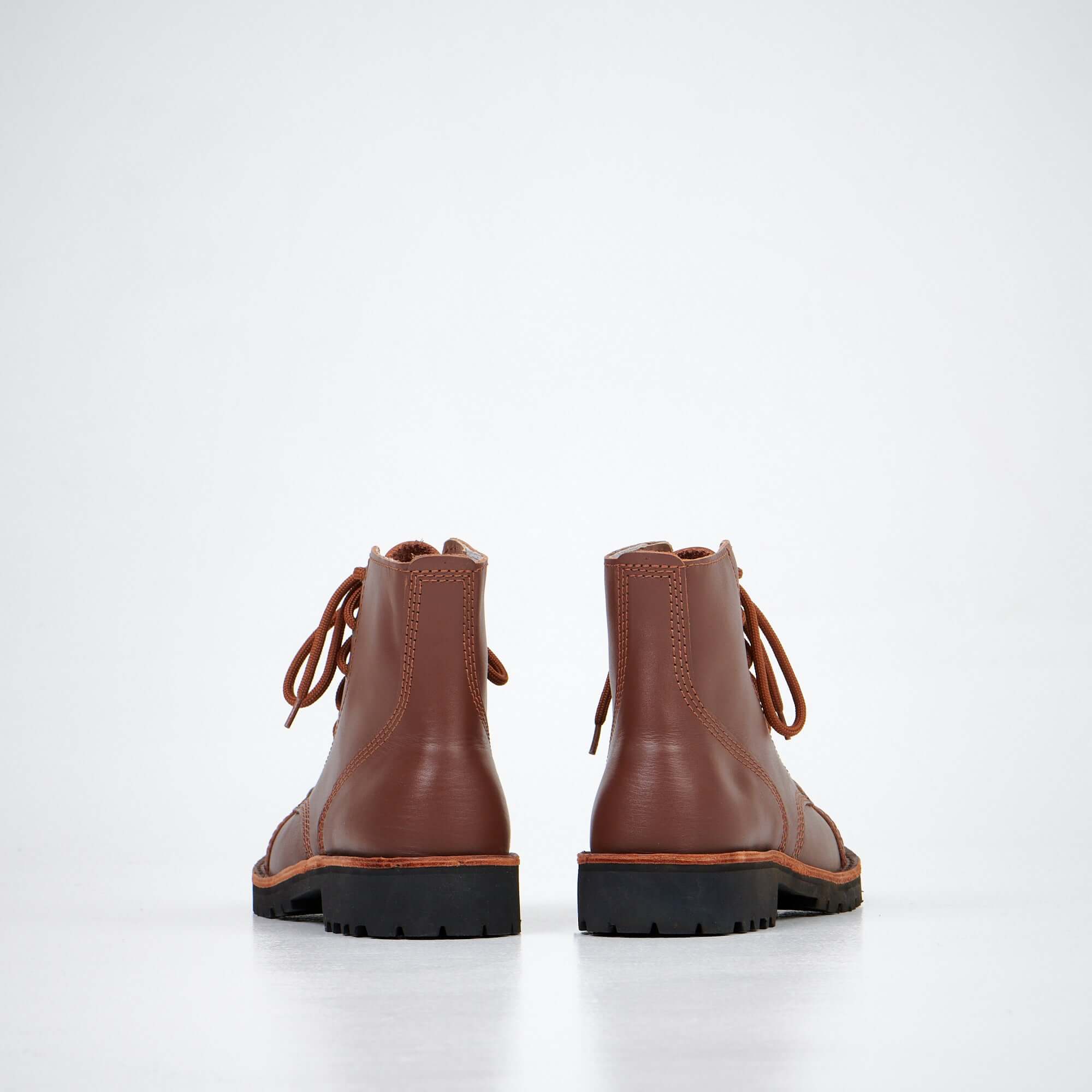 AIPI A-PS-2 -  Handcrafted Unisex Boot Brown