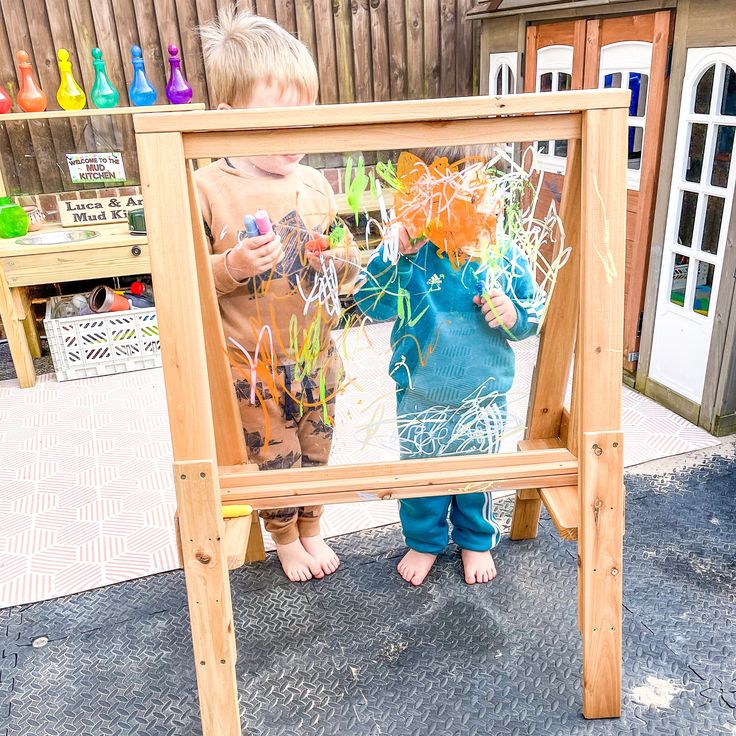Wooden Messy Play Easel For Indoor &amp; Outdoor Play