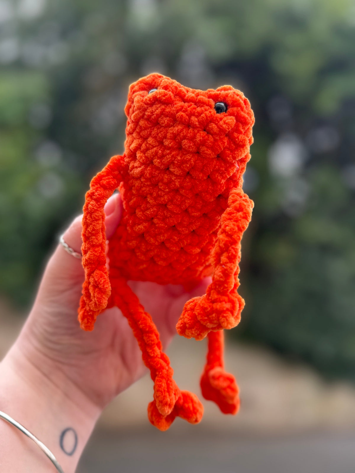 Fergus The Leggy Frog - Chunky Crochet Frog Plush – Soft Handmade Kawaii Frog Toy