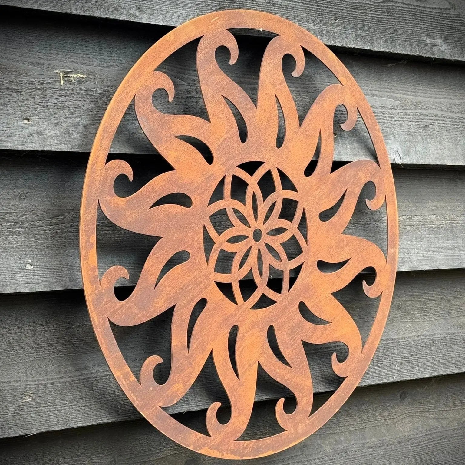 Rusty Metal Sun Garden Fence Decoration