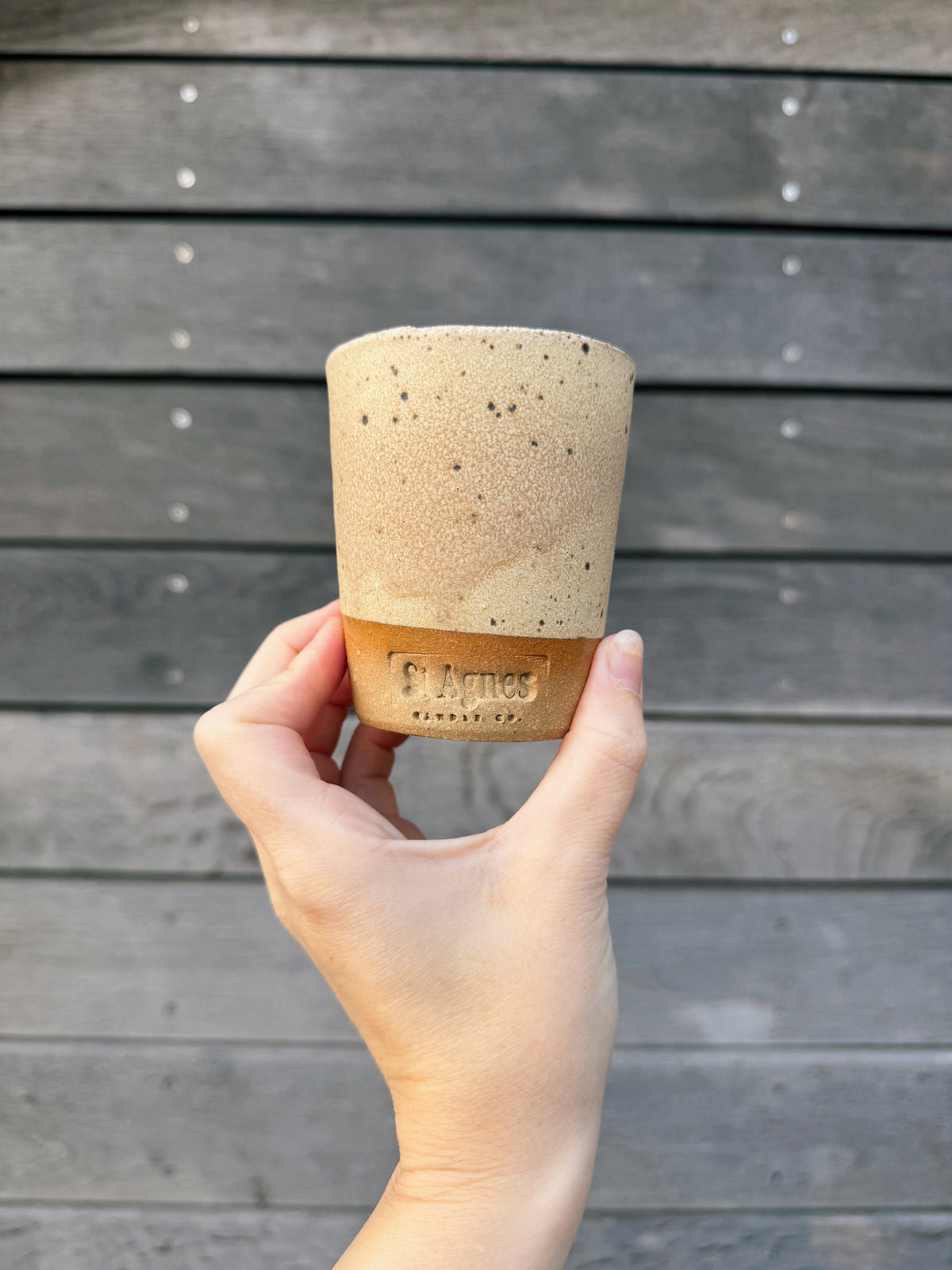 Flat white cups